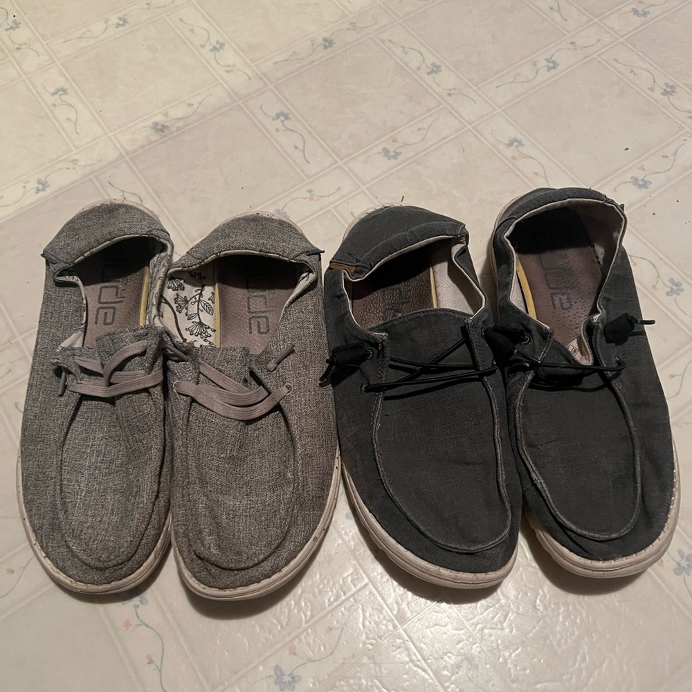 Hey Dudes Wendy 2 pairs